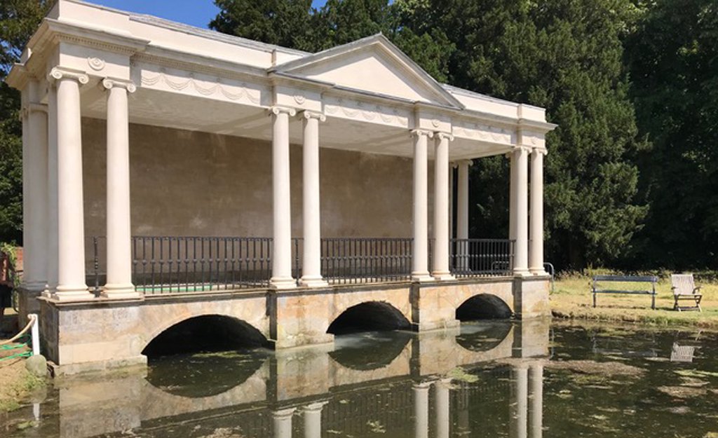 MidlandLead's tweet photo. Now re-opened to the public, you can read all about the @ScampstonHall restoration project that Midland Lead supplied one tonne of code six rolled lead for on our website now:
https://t.co/7UGSP5RtQI
#heritage #restoration #listedbuilding #leadworking https://t.co/Rd9qqvRgqb