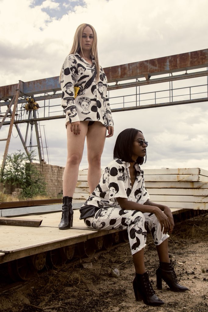 cerofiedstudio's tweet photo. Ndapcee Studio Collection 2019 |Models: Lisa &amp; Ndapcee | Photographer: Tuva Wolf | https://t.co/ospPoQuKnh