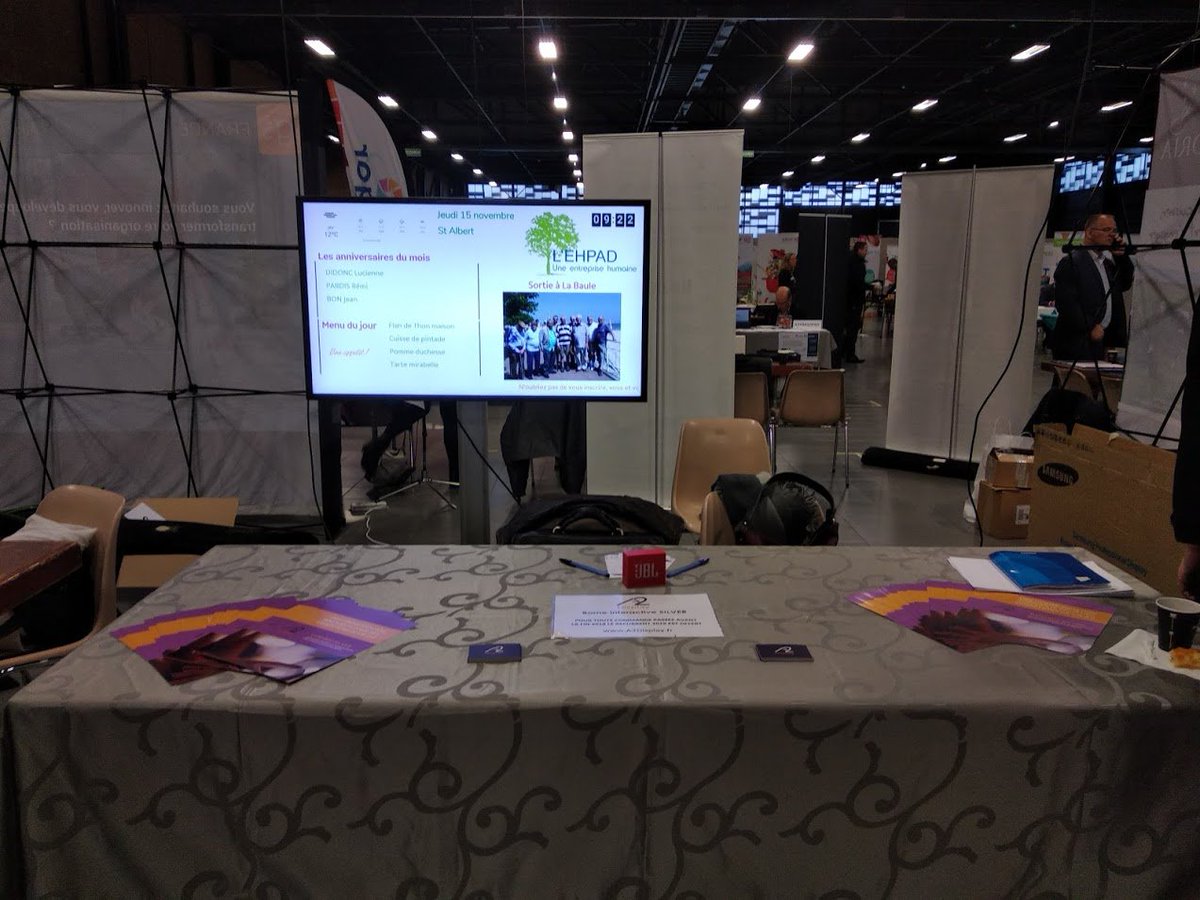 A2Display tweet media