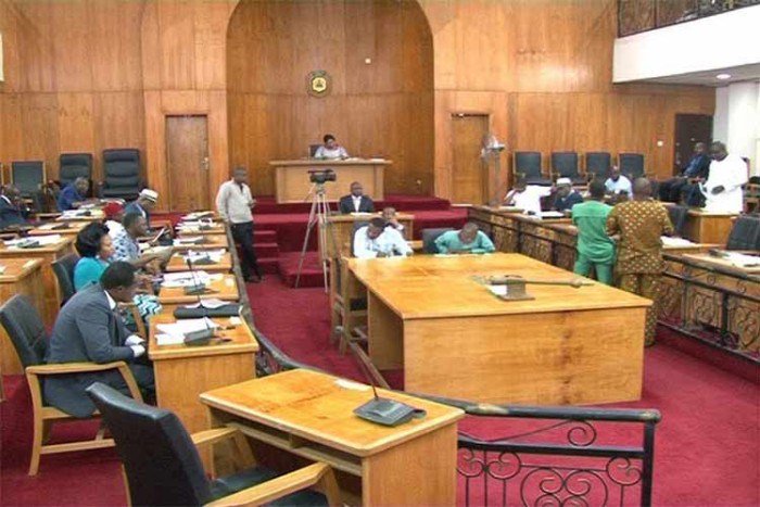 GidadoYS's tweet image. Police reopen Anambra House of Assembly #AnambraStateHouseofAssembly #Policere-openAssembly newsdigest.ng/editors-pick/2…