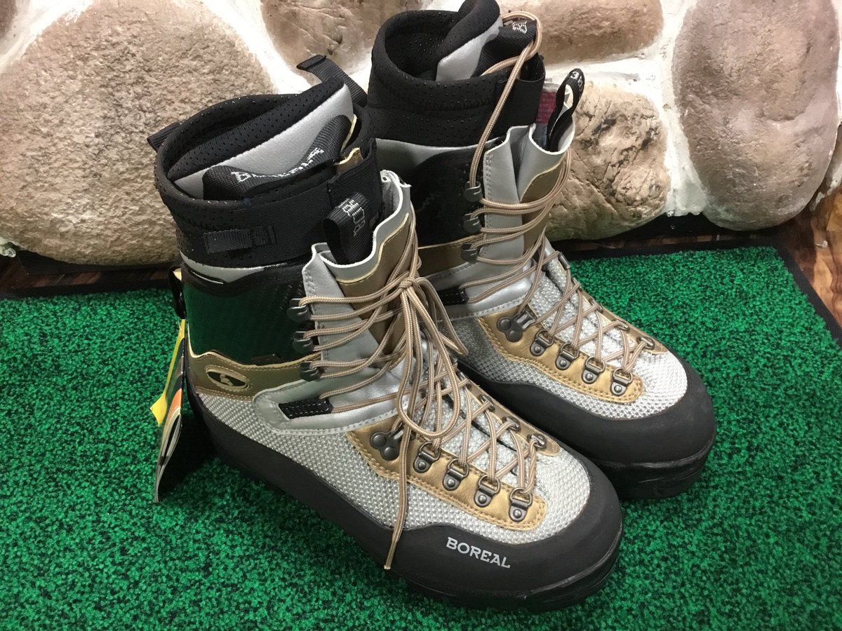 正規品】 登山靴 BOREAL 冬靴ブーツ UK6 US7 25cm ユニセックス