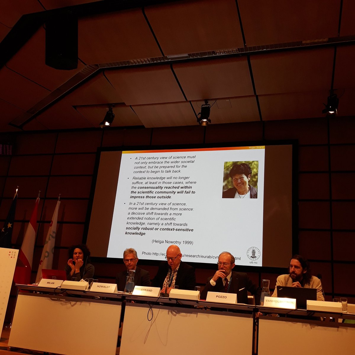 Katja Mayer tweet media