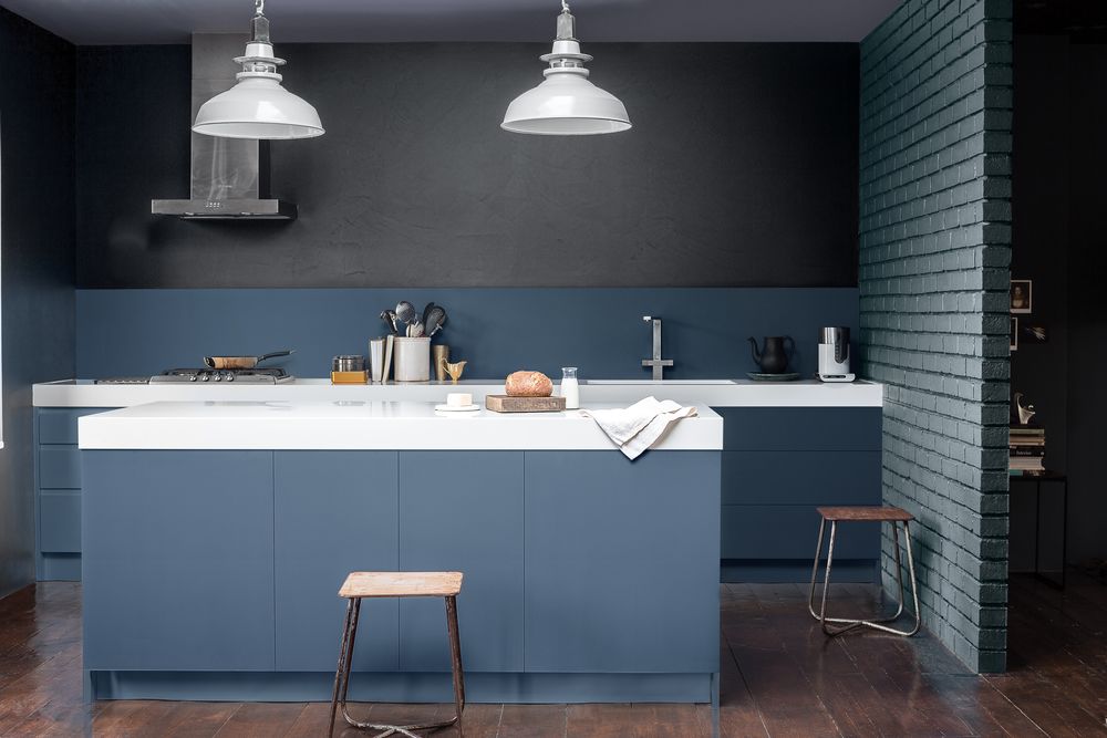 TempleogueDecor's tweet photo. Another beautiful scheme put together by the Dulux Ireland design team. Modern, colourful and atmospheric. We adore.😍 @duluxirl #interiors #decor #DIY #colours #letscolour #blue #paint #colourconsultancy @TempleogueDecor https://t.co/mLOSWmyuUh