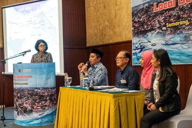 WaterasLeverage's tweet photo. Last part of today’s #WaterasLeverage #semarang workshop: coalition building to tackle key issues from the working groups. How can we join forces and work towards #implementation? https://t.co/xQxruO4wsN