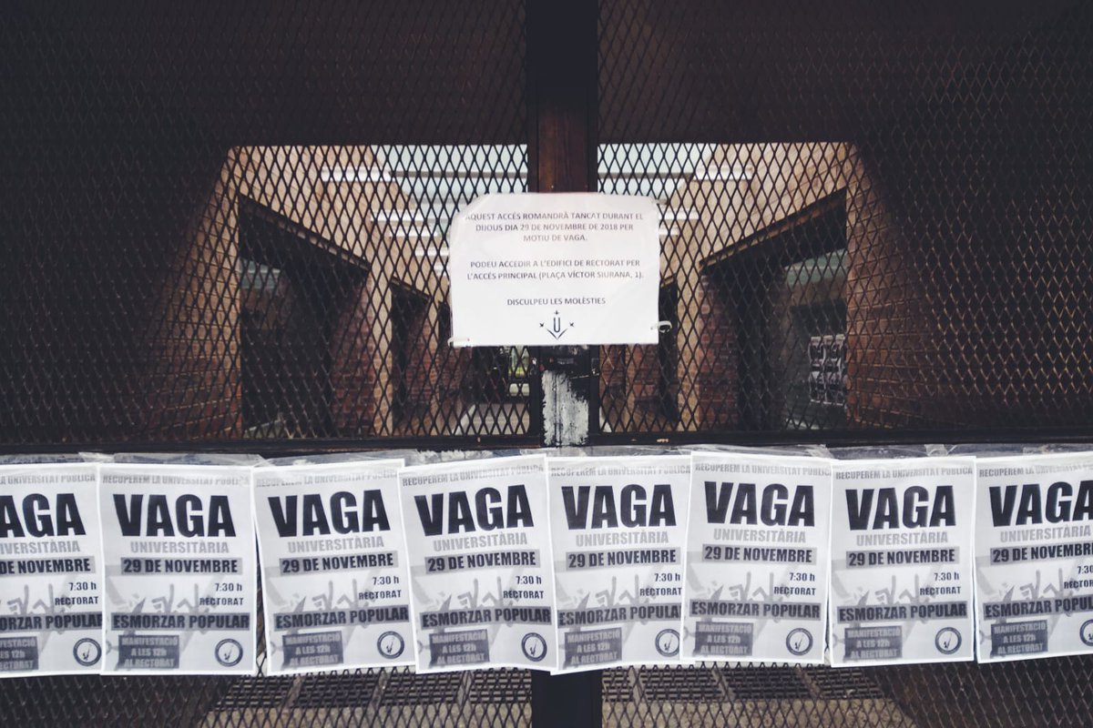 sepcUdL's tweet photo. ✊ Des de primera hora del matí el seguiment a la Facultat de Lletres de la vaga és de gairebé el 100%!

Seguim pagant, seguim lluitant! REBAIXA JA! 🔥 https://t.co/IiOtcATM0c