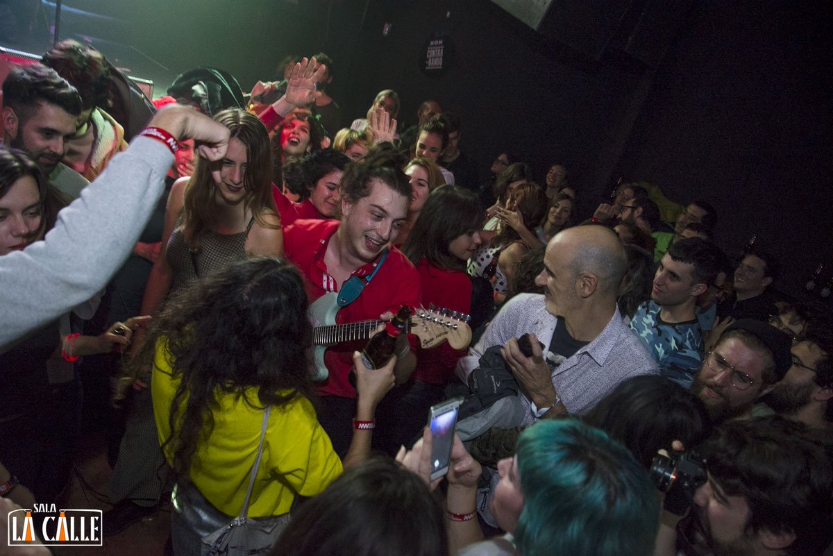Sala_LaCalle's tweet photo. ¡Ya están en nuestro #Facebook las fotos de las fiestas @FestivalMarvin, @lamelonaEC y @Keroxen + #CanariasCrea del @Monkeyweek! 
👉 https://t.co/4yaiBDp1DN 
#Sevilla #música #livemusic #MonkeyWeek10 https://t.co/RP6yXDSWag