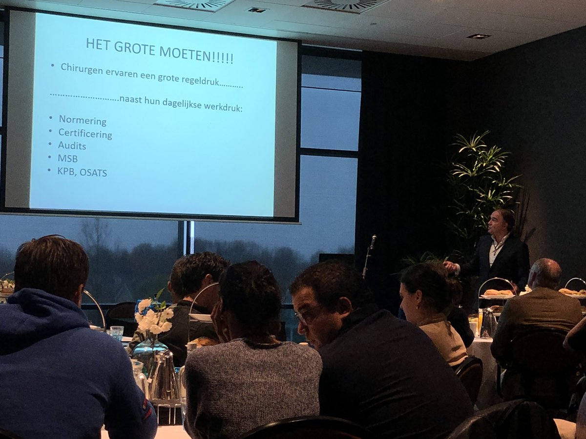 Marald1's tweet image. Door Dr. Menno Vriens #CASH3F #happysurgeon -#lifelonglearning - het thema voor de toekomst !