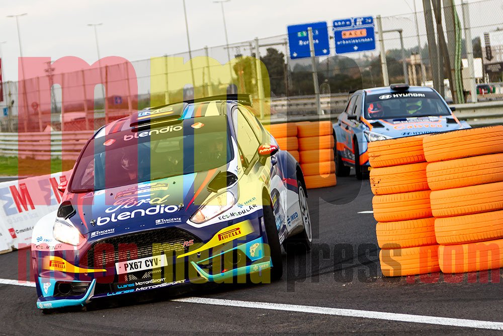 Con algo de retraso, pero aquí está mi crónica del <a href="/RallyCAMRACE/">RallyCAMRACE</a>: <a href="/JASuarezOficial/">Cohete Suárez</a> gana, y <a href="/MiguelFuster71/">Miguel Fuster</a> se corona en Madrid. El título del <a href="/CERA_RFEdA/">CERA Terra Mundis</a> es para el alicantino ow.ly/fvZF30mNmkl