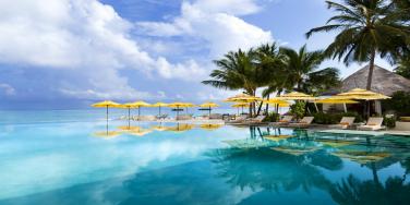 TropicB's tweet photo. Thank you so much to everyone who voted for us - last night we won SILVER for the Best Holiday Company to the Caribbean at the @BritTravAwrds #BTA2018 #btaconnect #uktravel #holidayideas#traveldeals #votebta18 #caribbean #tropicbreeze https://t.co/uxYH1qLFi0