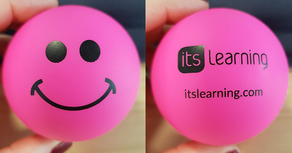 itslearningNO's tweet photo. 👀Stresset? 💤 Sliten? 👣Lyst hjem? Kom innom C: 35, vi har stressball, godis og noe til reisen hjem! #SETT2018 #SETT18 #itslearning https://t.co/rJ4mbs4Vlj