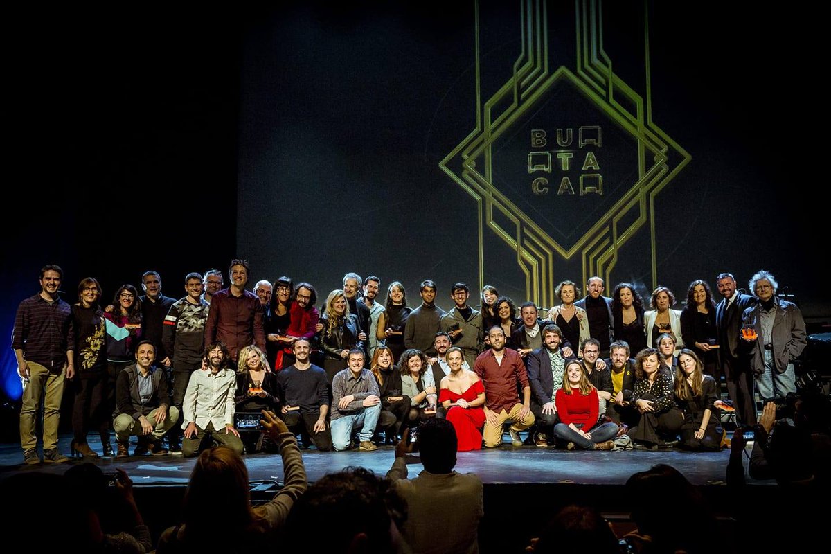 Aai_Adadi's tweet photo. El 26 de Nov. se entregaron el @PremisButaca de @teatrecatalunya. Felicitar a nuestro socio Ignasi Camprodon @Aai_Adadi (https://t.co/eZ6rTqEzwK) por el premio a la mejor iluminación en la obra de teatro del tiempo salvaje, REPRESENTADA EN LAS ETN. FELICIDADES Amigo #Butaca18 https://t.co/Gqx8sTUCnR