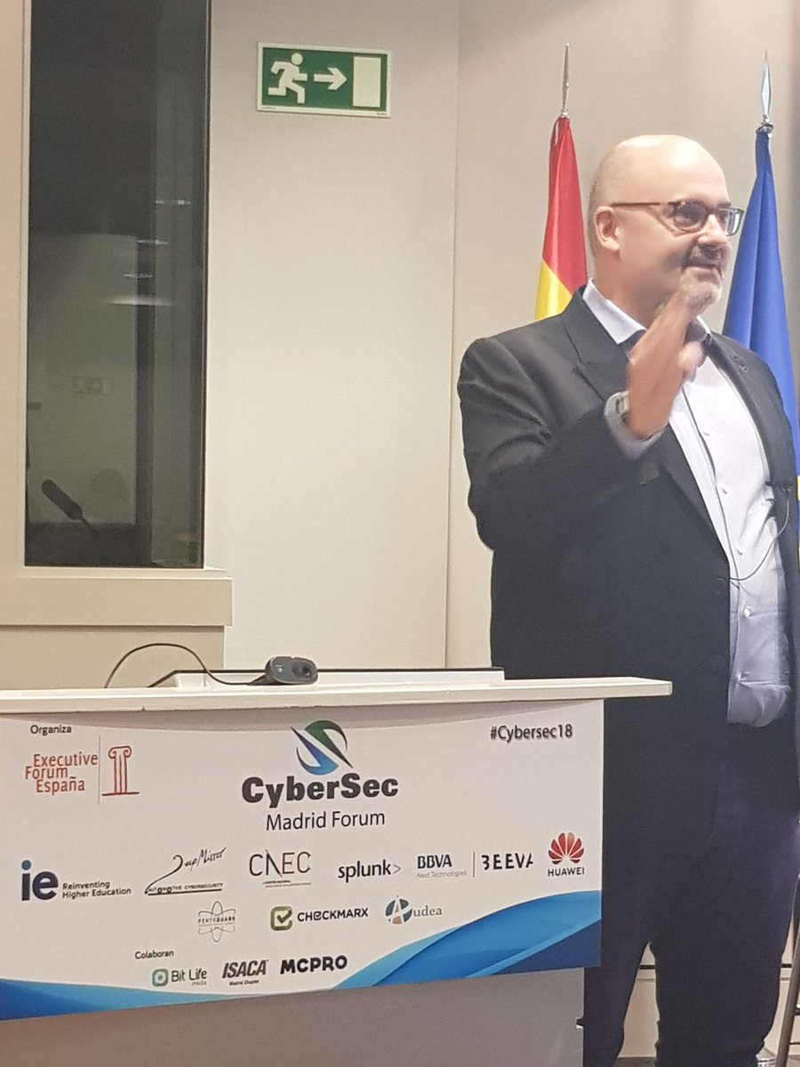 exeforum1's tweet photo. Comienza la intervención de @LionelAtWork, EMEA Security Specialist en @splunk #Cybersec18 @IEbusiness https://t.co/RP4X7MrFA1