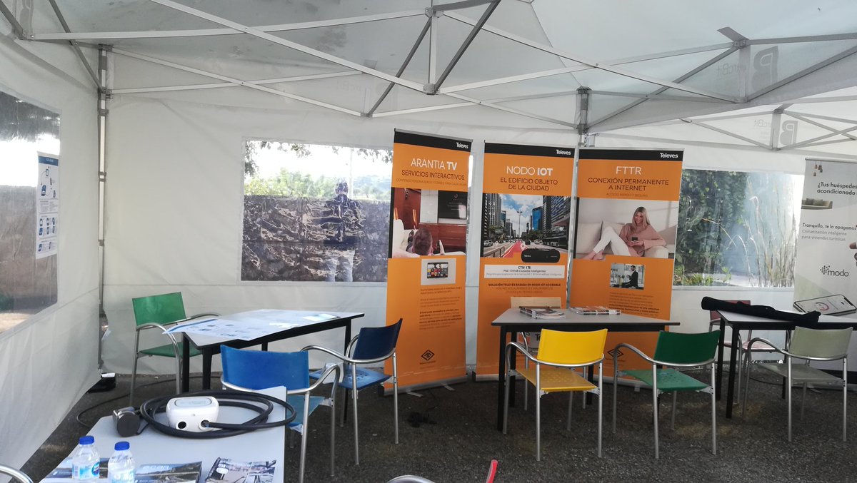 into_seminar's tweet image. Coffeebreak time #INTO2018  you can also visit the stands @eturistic see the @Endesa  #ecar auto recharging club  and @televes #iot services