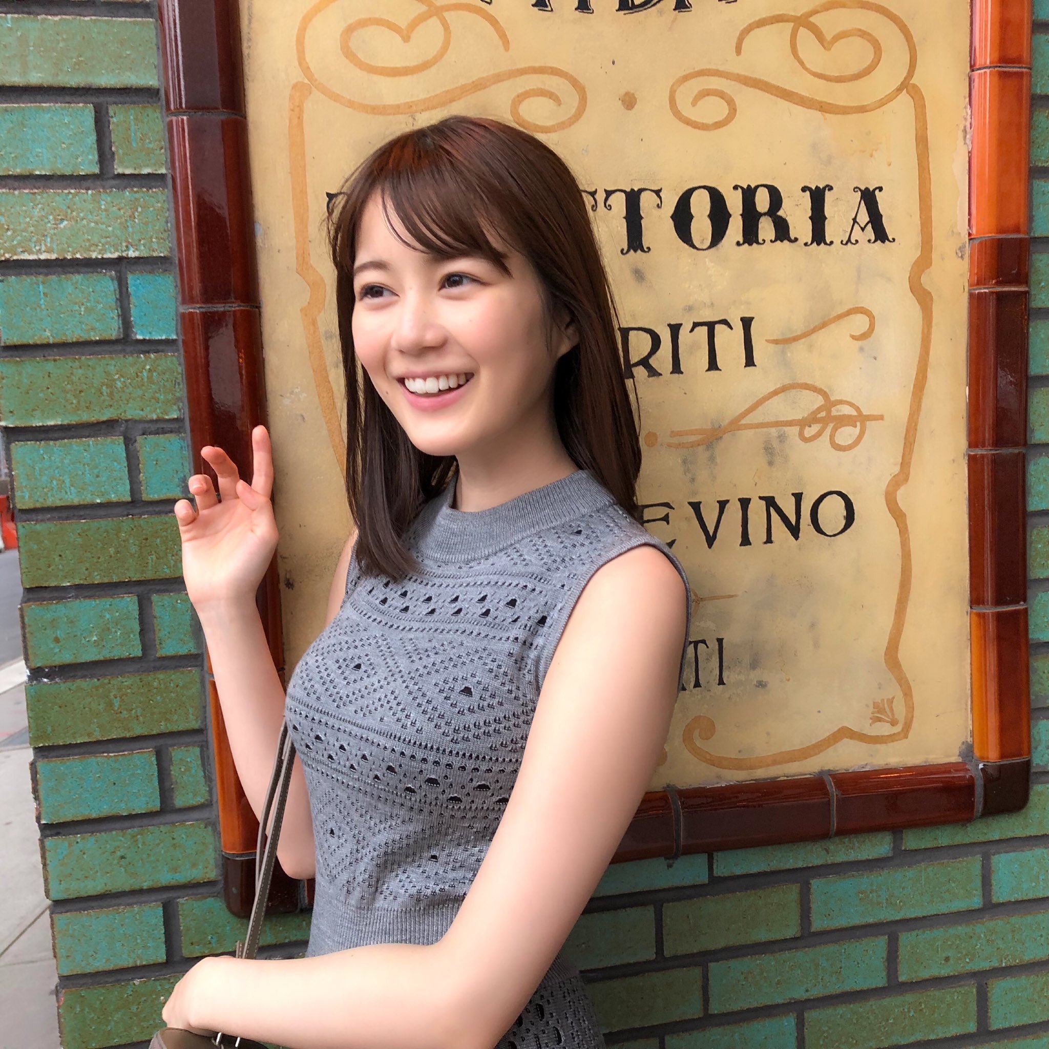 ✨即購入⭕️大丈夫‼️✨生田絵梨花さん ダブルピース制服ver直筆サイン‼️✨本物‼️✨ いくたろう on X: 