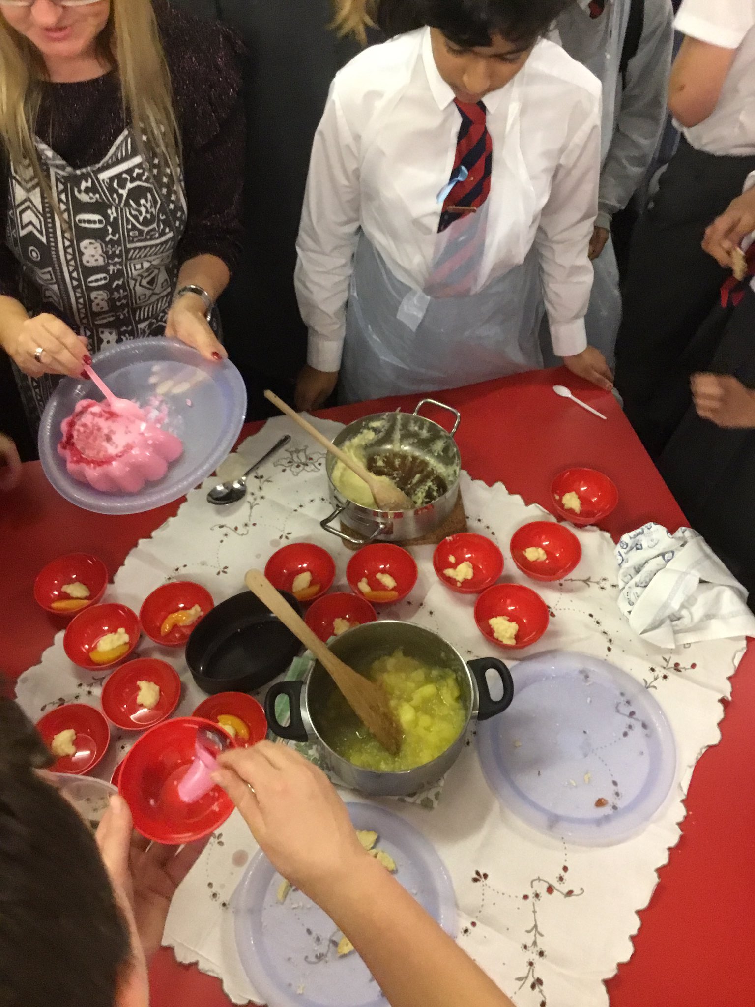 Giffnock PS on Twitter "Yummy wartime desserts crumble semolina 