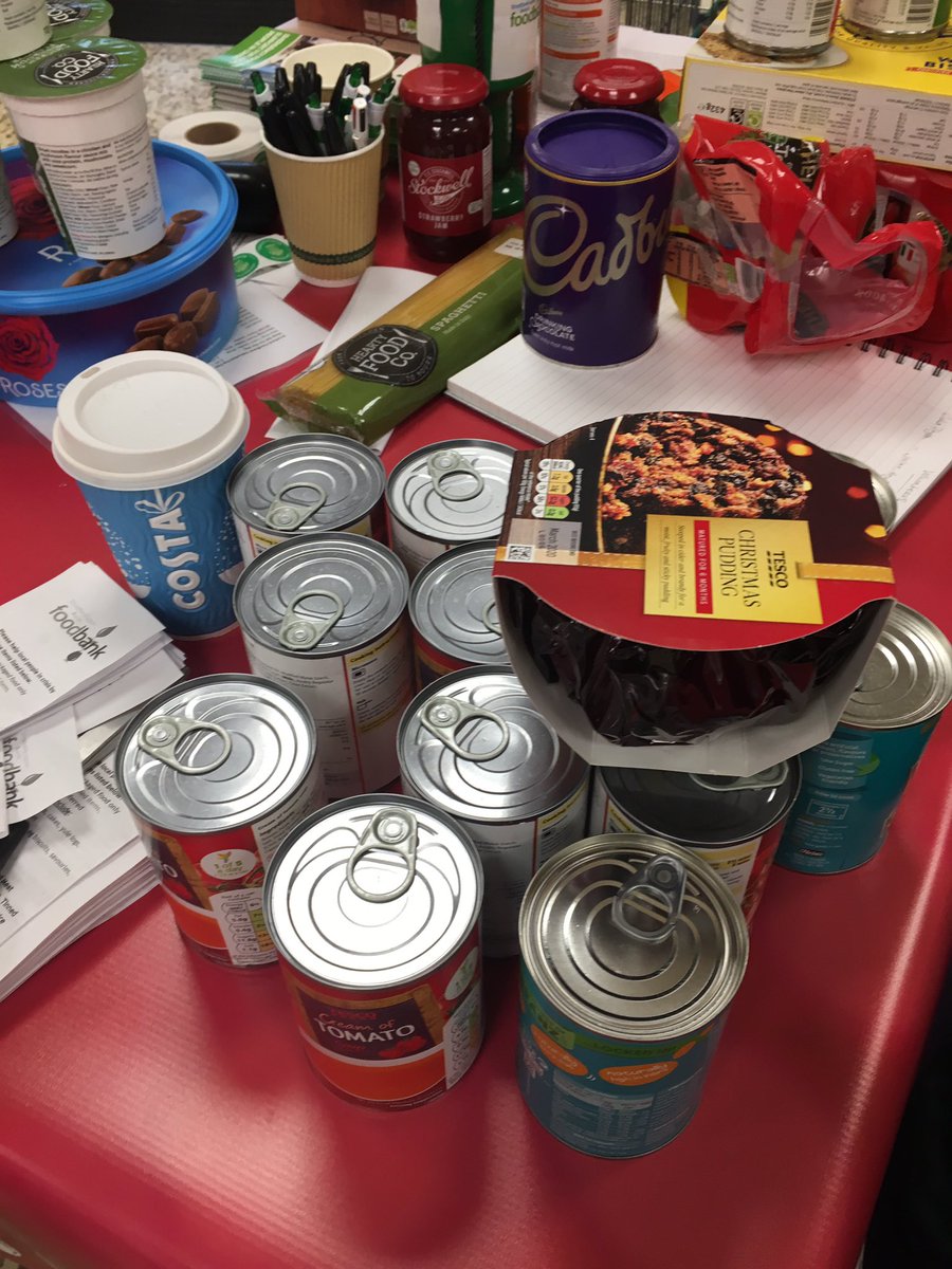 #EveryCanHelps  our food drive is underway at Tesco - donations from generous shoppers given extra help with huge donations from the traveller community - amazing volunteers from @nfum_stratford thank you everyone for supporting us 😊@TrussellTrust