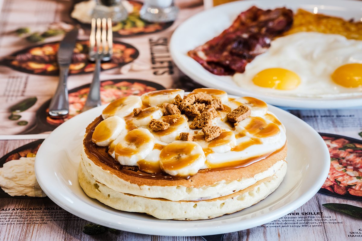 Dennys_ME's tweet photo. If it’s that good a breakfast, Tis’ a good mornin’ indeed 🌞
#dennysme #dennysmiddleast #dennys #pancakes https://t.co/D4JNAPCmph