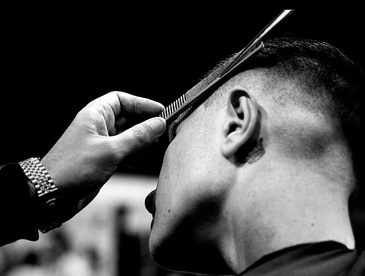 SKNHEAD_LDN's tweet photo. Closer than close with @Quarteredsteels ...

 ✂️✂️✂️ https://t.co/t8wrOcpLKD