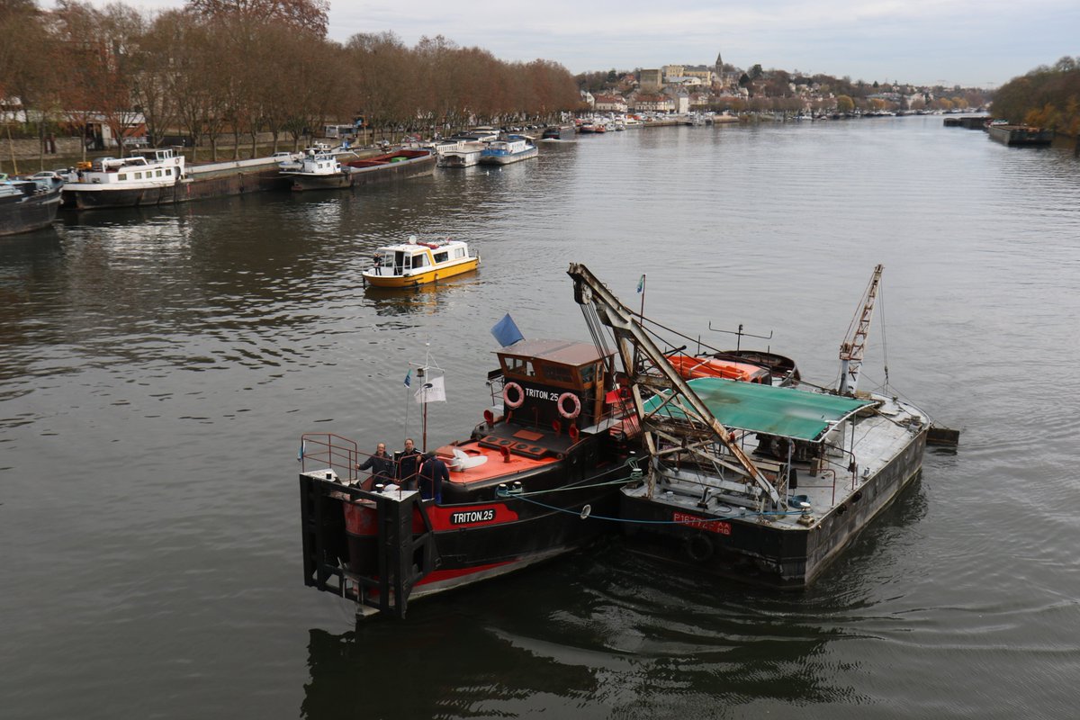 Conflans Sainte Honorine On Twitter Patrimoine Conflans Le Triton25 Et Le Ponton Bigue De L Association Des Amis Du Musee De La Batellerie Aamb Ont Rejoint Ce Matin Le Chantier Naval D Acheres Pour Le Renouvellement Du