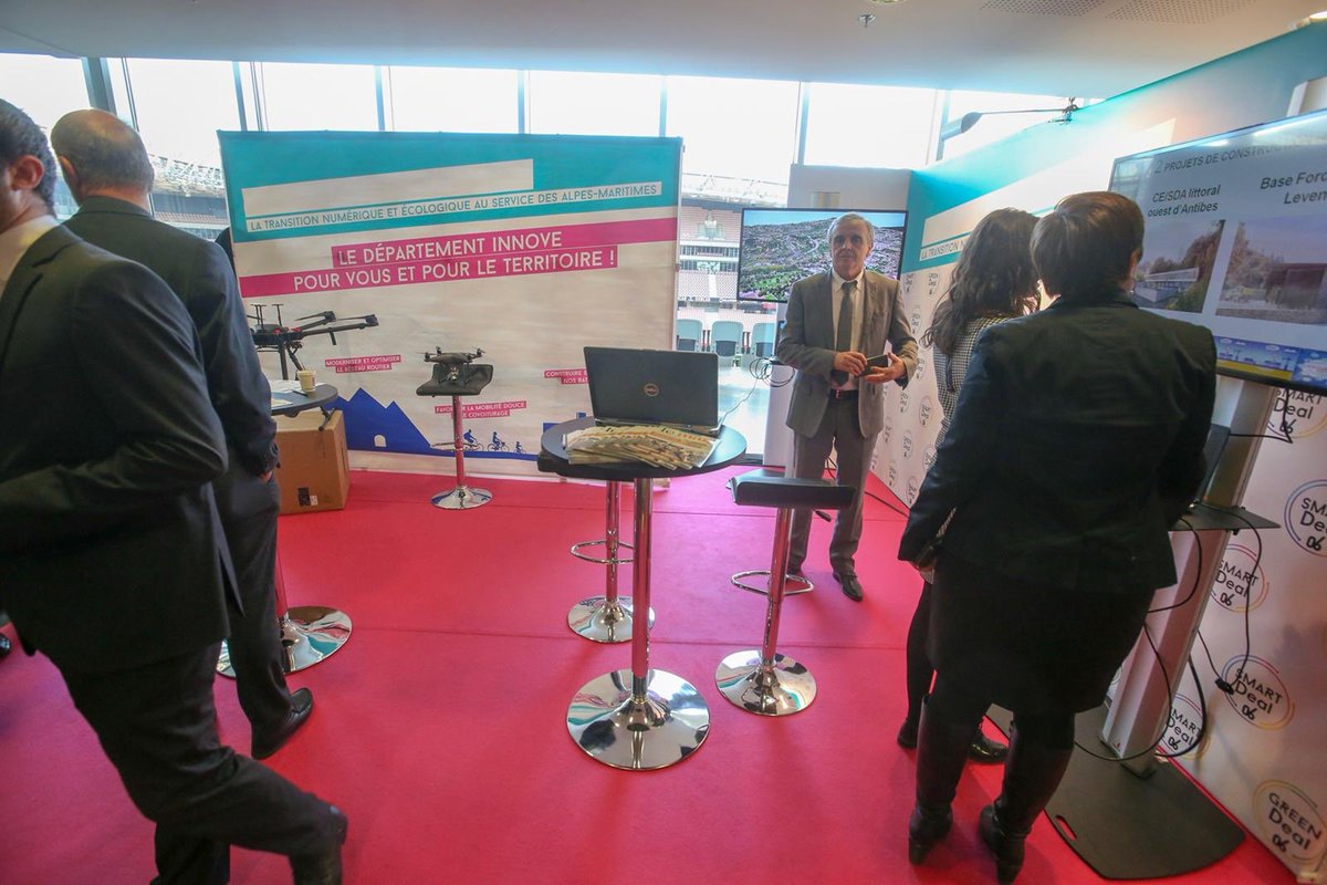 departement06's tweet photo. Le Département des @AlpesMaritimes aux #ENTREP2018 de l'@UPE_06 ➡️Toute la journée, retrouvez notre stand dédié à notre politique de l’innovation, afin de répondre à toutes les questions et présenter plus en détail le #SMARTDeal et le #GREENDeal https://t.co/ktkcLlOgIe