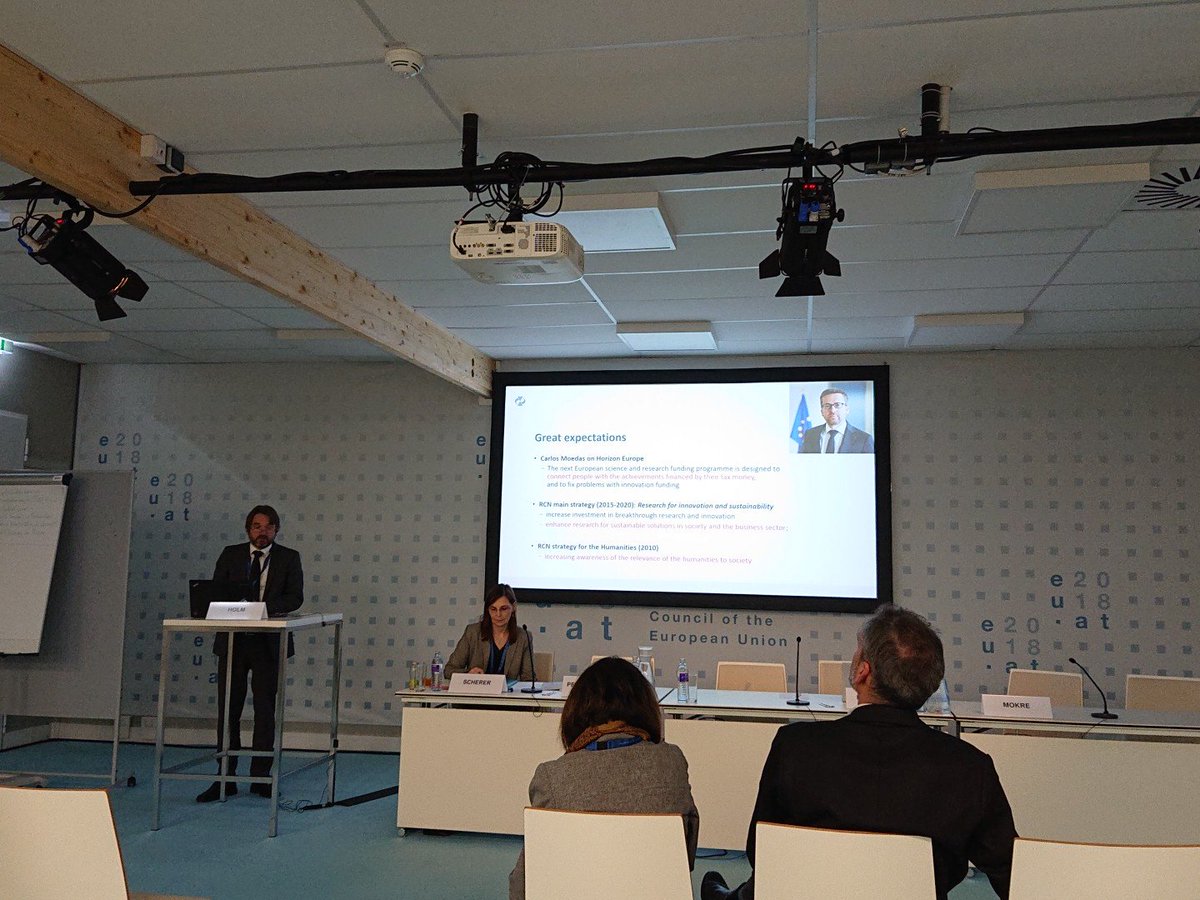 Jon Holm from @RCN_Norway on impact assessment in recent evaluations in Norway, at <a href="/SSH_Impact/">SSH Impact</a>. #SSHImpact