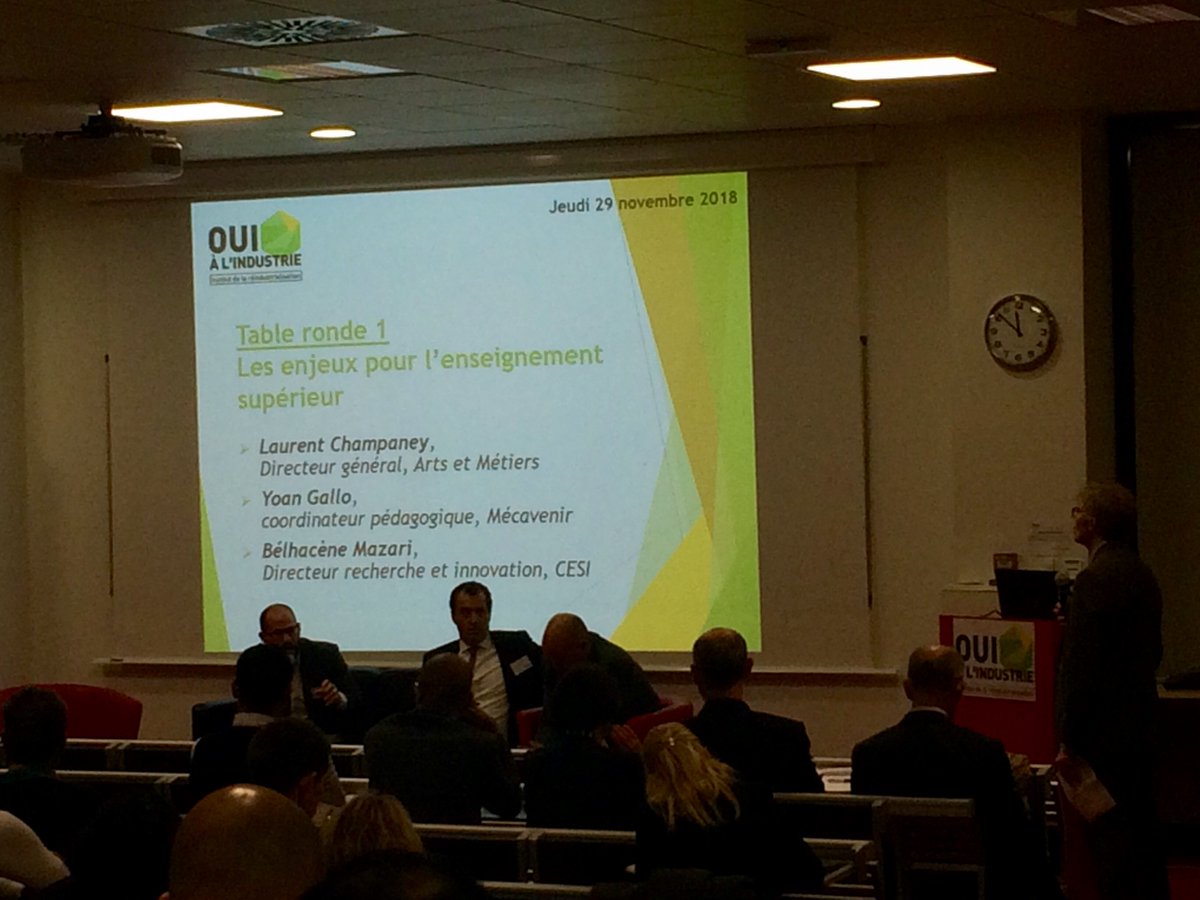 Smraihi's tweet photo. Colloque « #Enseigner l’industrie du futur » Table ronde sur les enjeux pour l’enseignement supérieur avec @lchampaney @ArtsetMetiers_ @institutreindus https://t.co/ZmlBKsuO3h