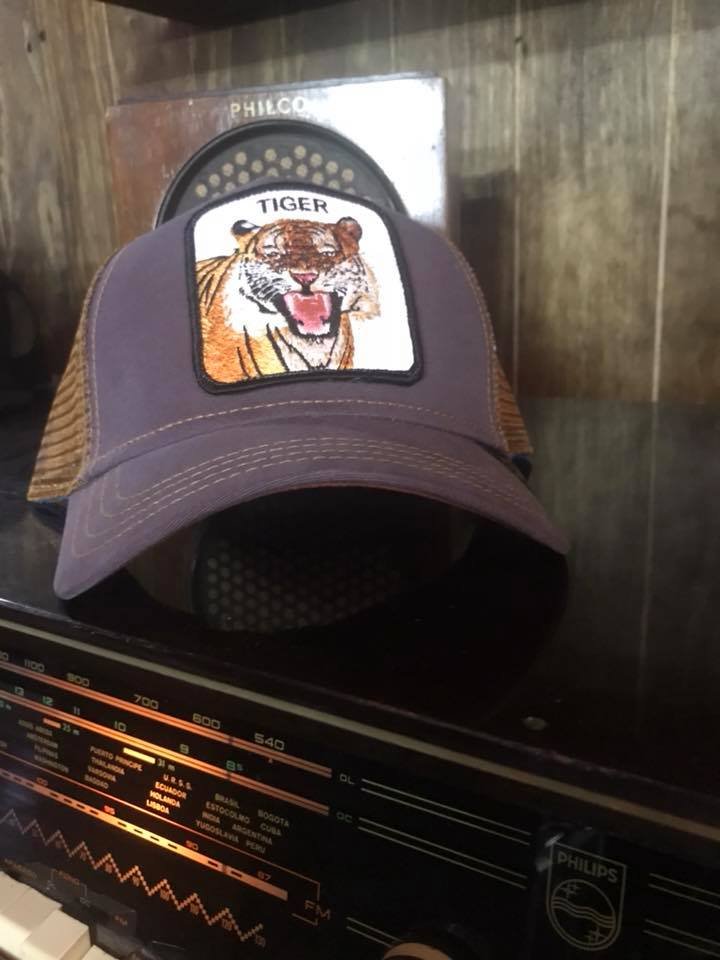 GravitySurfShop's tweet photo. Las gorras Goorin Bros, las más nuevas, los últimos modelos... 🐯

Todas y muchas más en #GravitySurfShop #GoorinBros https://t.co/JLsPeNz7si