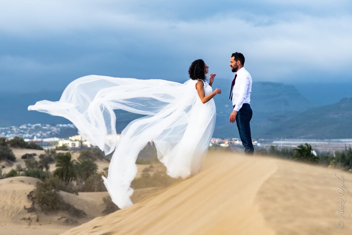 Amentado1's tweet image. • “Quizás el amor se trate de encontrar esa persona que te haga volar sin necesidad de tener alas, que te haga soñar sin tener que cerrar los ojos... “ 💑🧚🏼‍♀️❤️

#postwedding #postboda #boda #iloveyou #IslasCanarias #dunasdemaspalomas