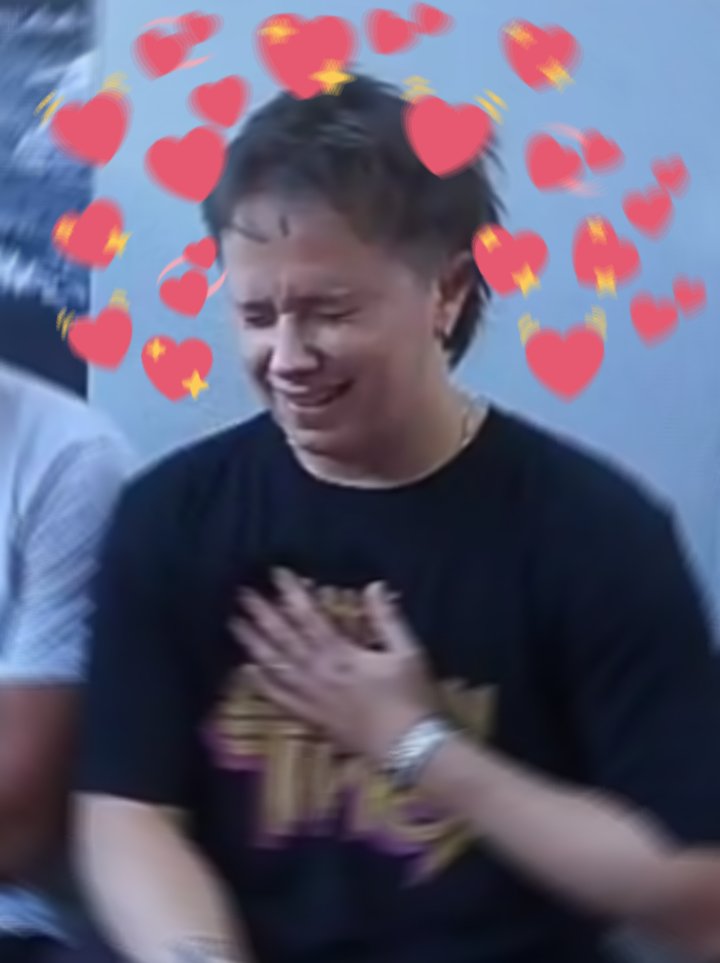Conorisporn's tweet photo. @thegloryfan AAAAAAAA THAT'S WHY I LOVE YOU HSJSHSJSHS https://t.co/RNdLaqbrLZ