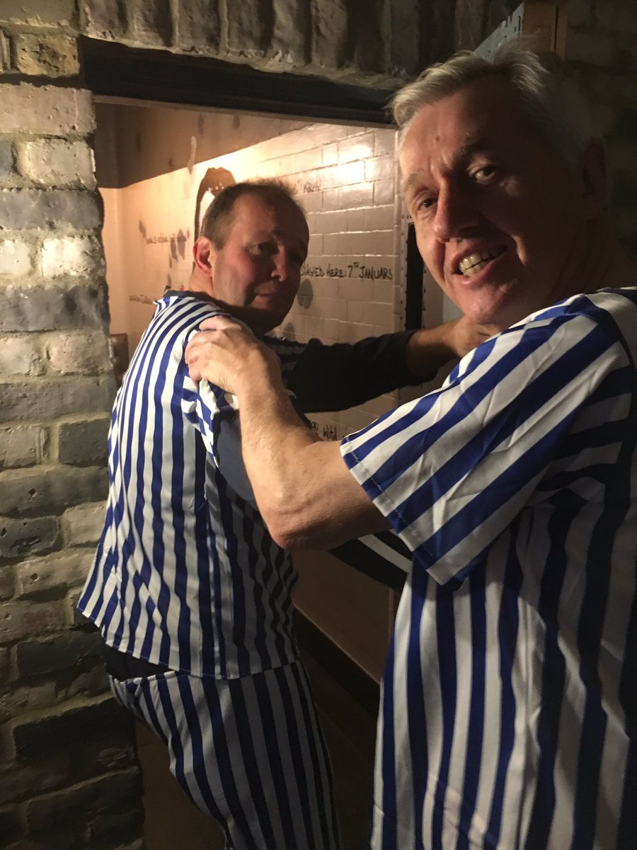 @InSuesName has their #charity #Jailbreak event taking place today @HotelCourthouse and there’s already trouble with a couple of ex-con(servative MP)s about who has the biggest cell
#goingdownorgoinghome