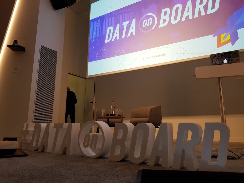 FpassX's tweet photo. #DataOnBoard c'est maintenant ! Venez nous rencontrer au Demo Bar, présentation de la plateforme @opendatasoft et du nouveau portail #ODSApps ! https://t.co/Dwy8bgC7mR https://t.co/sZHSdlbSEQ
