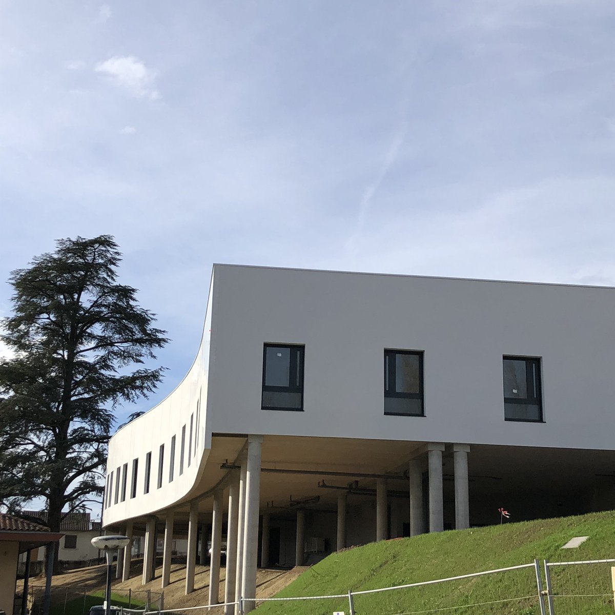 scapa_archi's tweet photo. Finitions en cours au Pôle Pédopsychiatrie, Centre Hospitalier Esquirol #Limoges https://t.co/t5gbCdvzBd