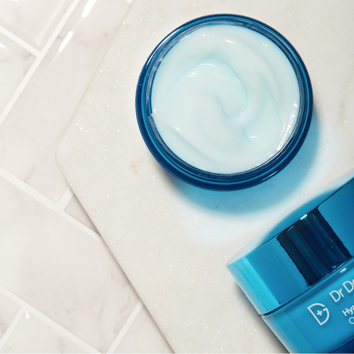 Dr. Dennis Gross (@dgskincare) on Twitter photo "This oil-free moisturizer is loaded with hyaluronic acid to lock in hydration without sending your face to Grease Town, USA." - <a href="/Refinery29/">Refinery29</a> r29.co/2DP5Twp "This oil-free moisturizer is loaded with hyaluronic acid to lock in hydration without sending your face to Grease Town, USA." - <a href="/Refinery29/">Refinery29</a> r29.co/2DP5Twp