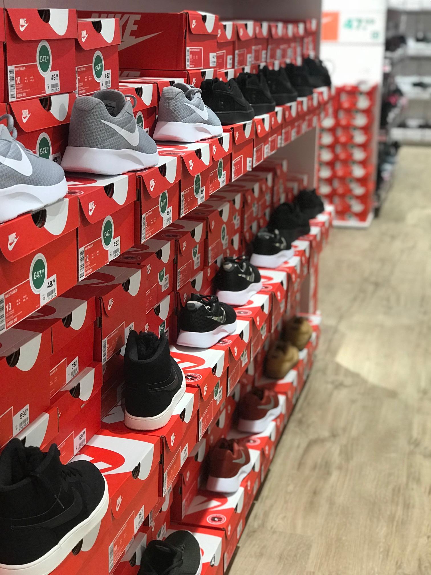 Deichmann shoes lakeside sale