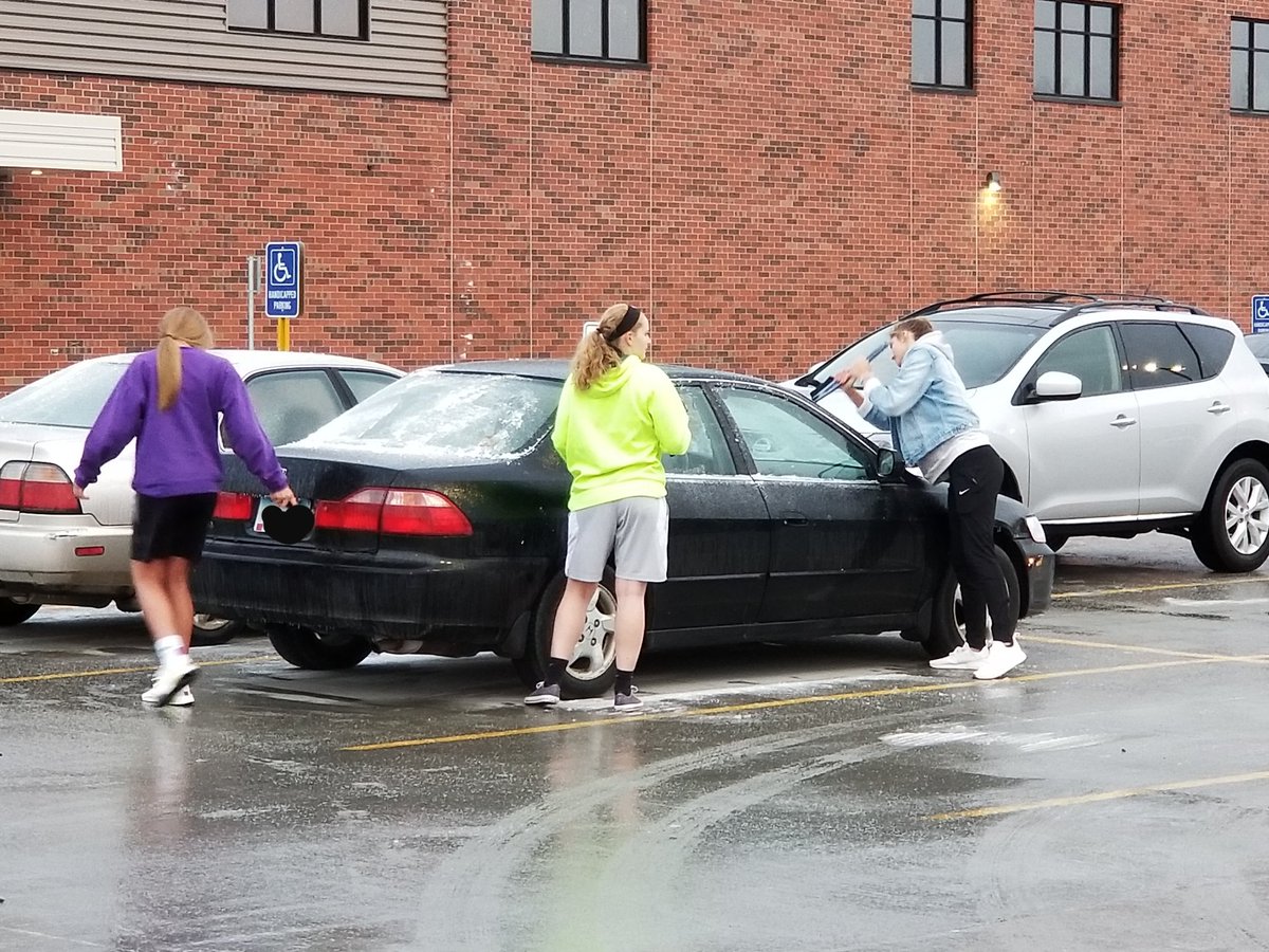 scs_christian's tweet photo. Lady Eagles basketball girls scrapping ice for the boys. Awesome example of servant leaders. We are very proud of you girls! https://t.co/twiCm0OJ6T