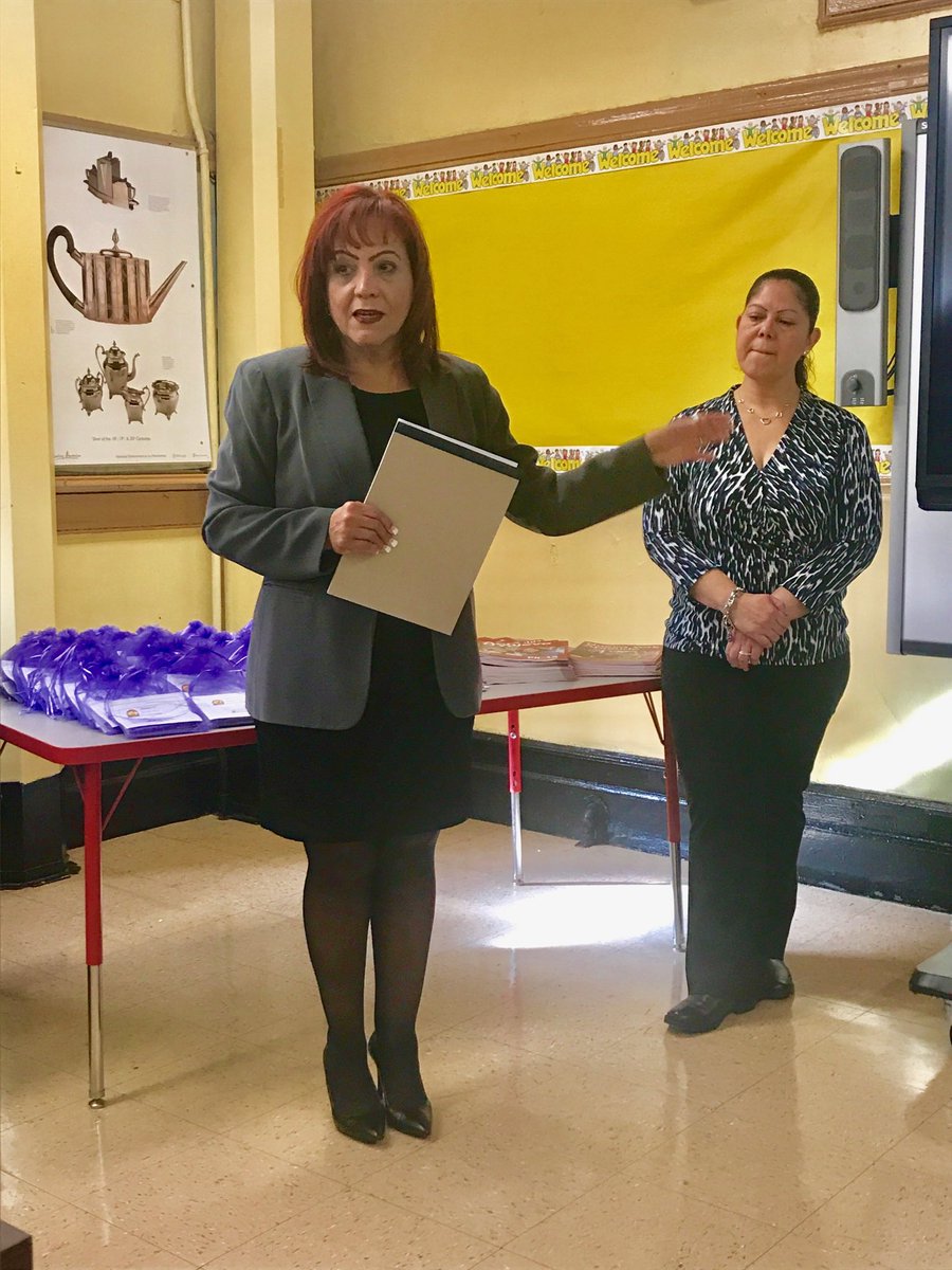 Bfitzge2's tweet photo. Community Superintendent Gorski highlights the importance of family empowerment at the opening of the Family Leadership Suite in District 32
#Wearebrooklynnorthstrong 
⁦@BklynNorthFSC⁩ 
⁦@SuptKarenWatts⁩ 
⁦⁦⁦@aparach_arelis⁩ 
⁦@D32Bushwick⁩ https://t.co/ri8ckJF2J8