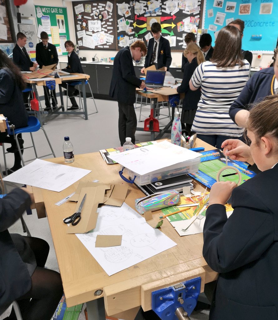 DandT_FP2's tweet image. Another great day with staff from @The_Herbert @V_and_A @RareLtd  led by @gemmamaylatham 
Thanks all see you in a couple of weeks for Day 4! #designlabnation #dtchat
@FinhamPark2