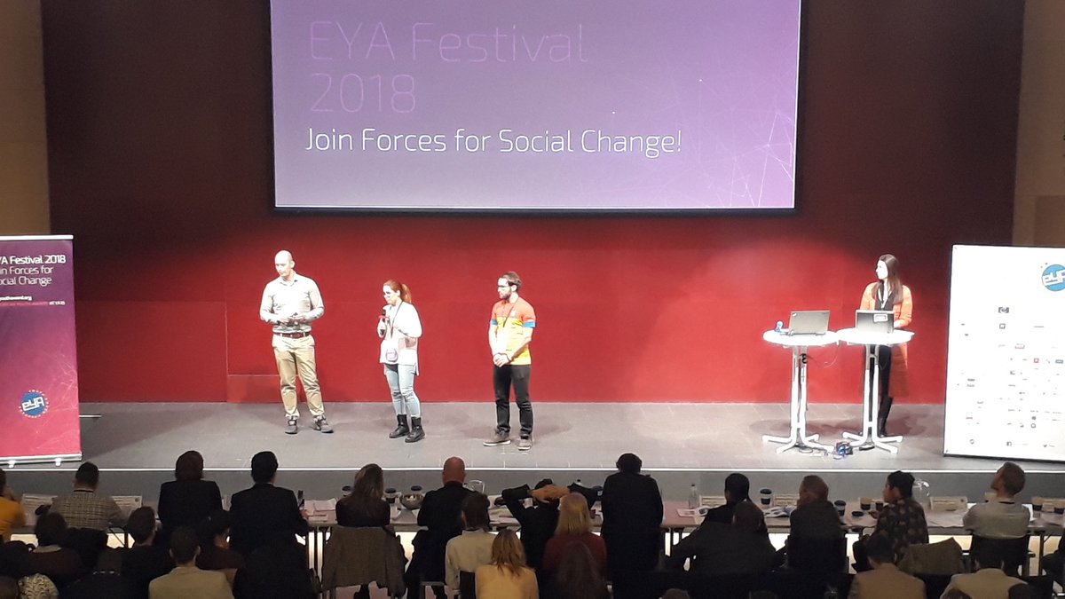 EYAgraz's tweet photo. Presenting the #myouth Winning Project #studentist to connect Patients and dental students in Romania - Mario #Vasile + Ana-Maria #Moldovan + Stefan #Blaga https://t.co/7FCWVlwLGV https://t.co/k94d53ji5i