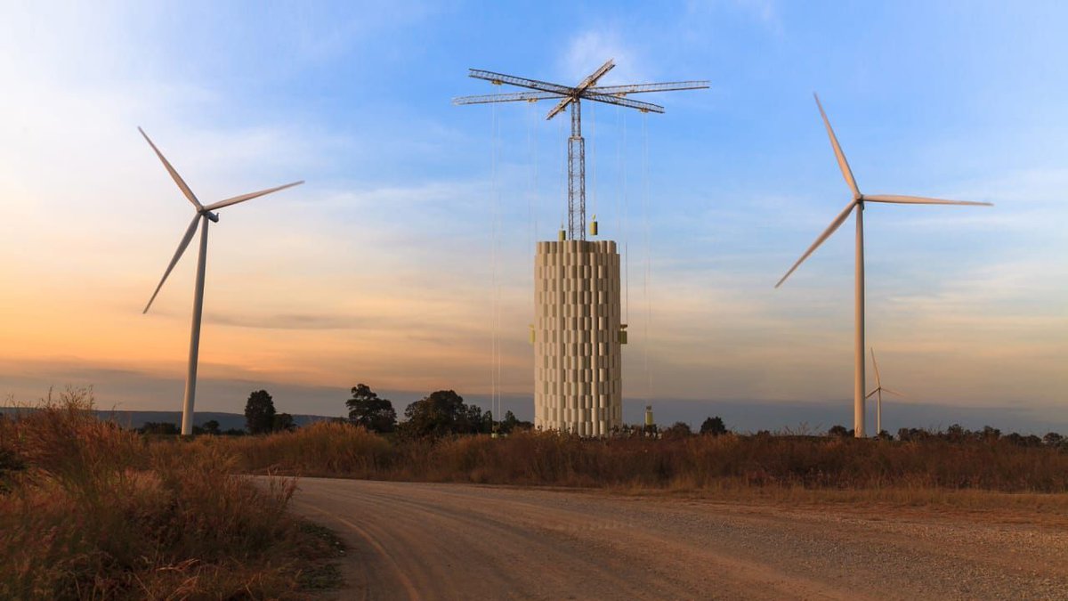 tsdtoken's tweet photo. Can the ingenious way these 35-ton bricks are used to store energy solve renewable energy’s biggest problem? It's cost-effective too. https://t.co/SCXkdYmgU3 https://t.co/AMACJjp1Pn