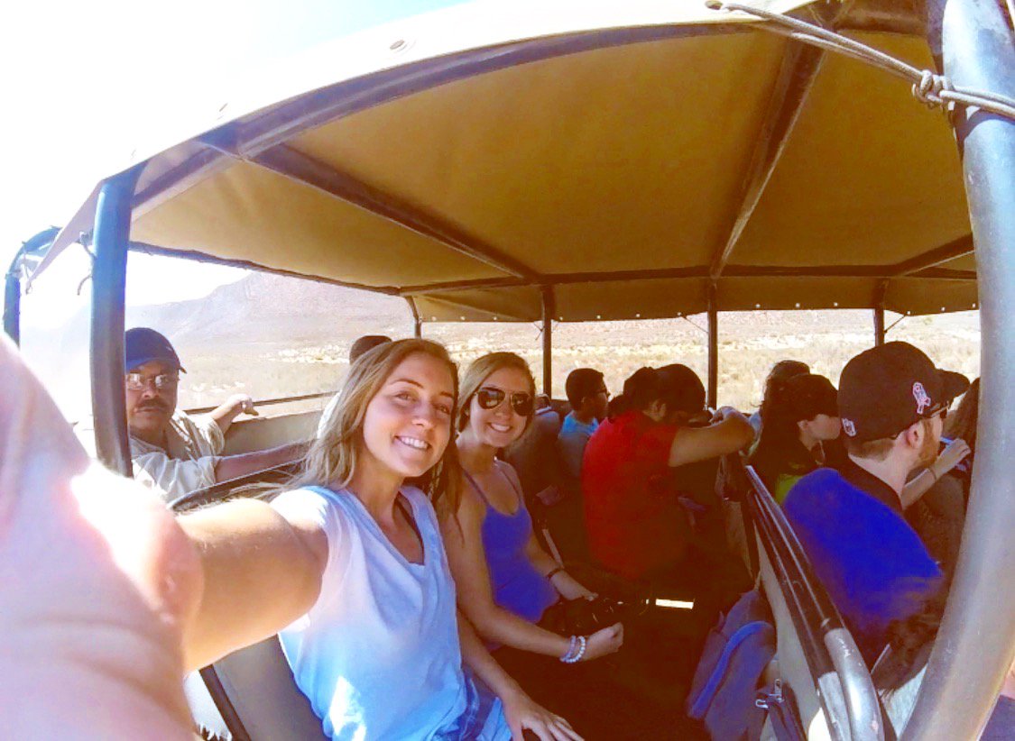 OleMissAbroad's tweet photo. CHEEZIN’ because only one more day until the weekend!✈️🙌🏼🤩 #Weekend #Travel #Abroad #TravelAbroad #Goabroad #Goandgrow #StudyAbroad #Abroad18 #Studyabroad2018 #studyabroadlife https://t.co/2JMQpZOlG0