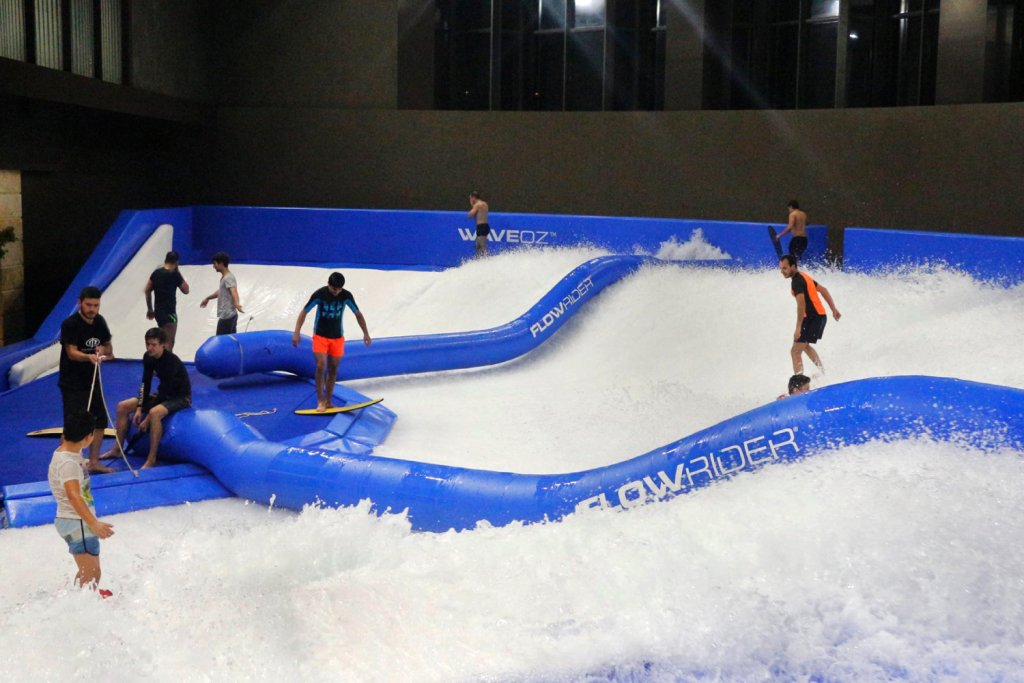 FlowRiderInc's tweet image. 180 degrees of ride surface can be divided into multiple sections offering the industry’s highest capacity. 
Flow House Yerevan 
FlowRider.com
#WaveOz #FlowHouse #Yerevan #FlowRider #IndoorSurf #Surfing #Flowboarding #FlowRiding