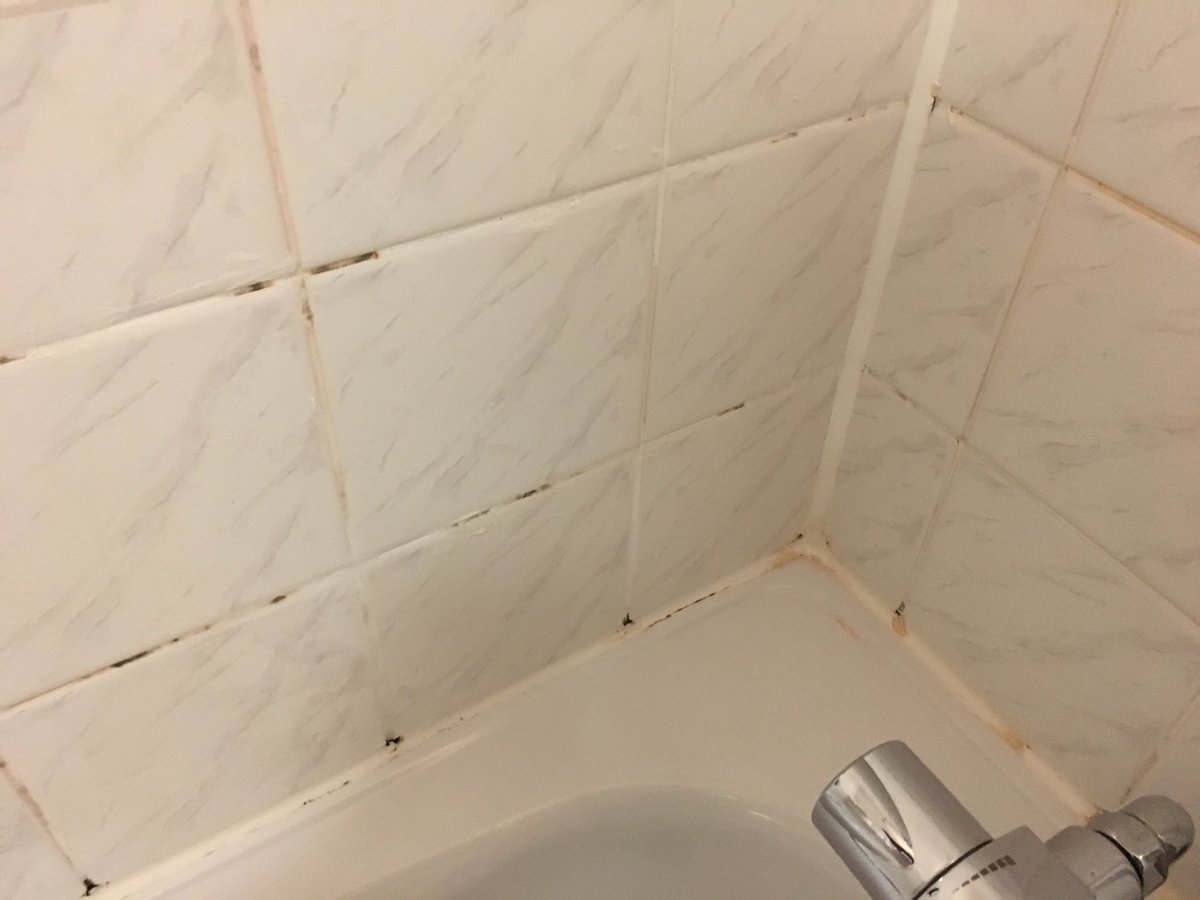 Mould in bathroom at #PremierInn Truro. Unhygienic and disgusting. AVOID. x