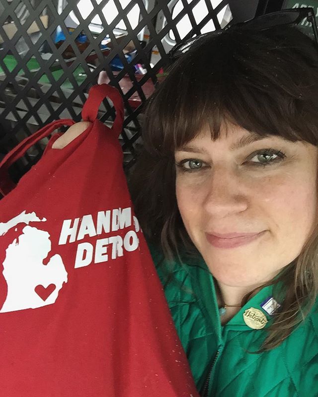 HandmadeDetroit's tweet photo. Van is packed, Snow is coming down, representing my fave red and green color combos... load in begins!! See y’all opening night? Full vendors plus extra fun and sweets and sips! 6-9 tomorrow night at @masonictempledetroit $10 admission
#ducf #nosleeptul… https://t.co/xWZkL0g5ow https://t.co/HZAnSlDnjh