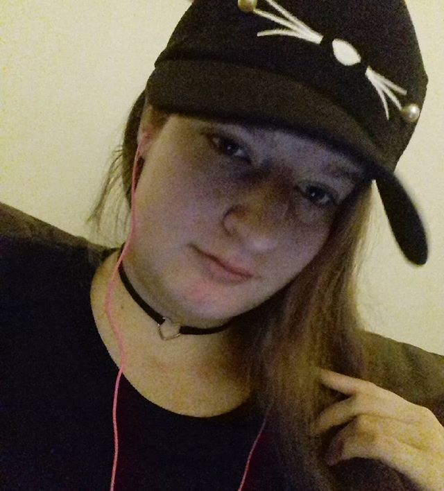 Blurry lq but cute selfie
#selfie #nofilter #wowie #cat #cats #catcap #cap #aretheseenoughtagsyet #lq #lowquality https://ift.tt/2raUEWR