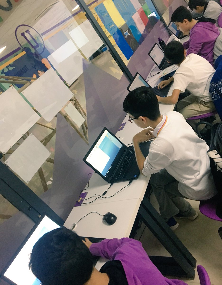 ilkererdevil's tweet image. Hayatımızın her alanını teknolojik aletler işgal etmiş durumda. Kullandığımız en küçük teknolojik aletin bile arkasında binlerce satır kod var. Kod yazmak, uzmanlara göre, öğrencileri analitik düşünen, mantıklı ve bilimsel insanlar yapacak. 🖥 @codeorg @codeorgtr #smallbasic #C++