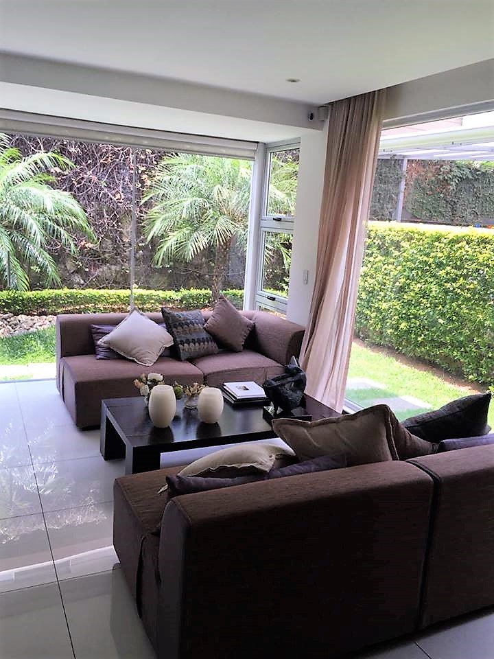 RealtyJcfrancis's tweet image. Casa en Condominio, Santa Ana:

- 3 dorm c/AC + Cto. Servicio
- Terraza p/BBQ, ático
- Línea blanca
- Casa Club, Cancha de Tennis, Piscina

Alquiler $ 2.200
Venta $ 330.000

DM or jcfrancis@financier.com

#CostaRica #BienesRaices #RealEstate