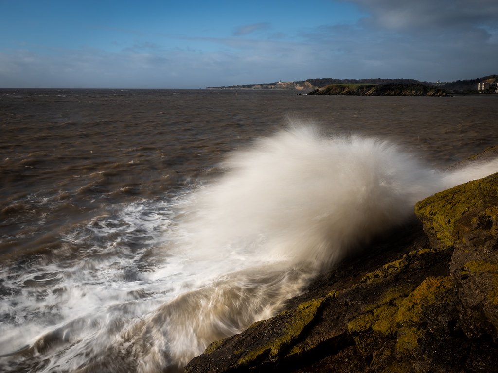 WelshPhotos's tweet photo. Rhoose & Porthkerry from Friars Point, Barry Island #barryisland #friarspoint #sea #seascape #wave #surf #pentax #k1 #benro #b5head @WalesOnline @walesdotcom @ItsYourWales @wonderfulwales @visitwales @PENTAXIAN @ricohimaging_jp @Benro_UK @Barrybados @_BARRYISLAND_ https://t.co/mPgdmIbApl