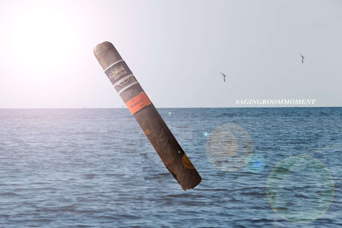 Enjoy it. #agingroommoment #altadisusa #cigars #sea #beach