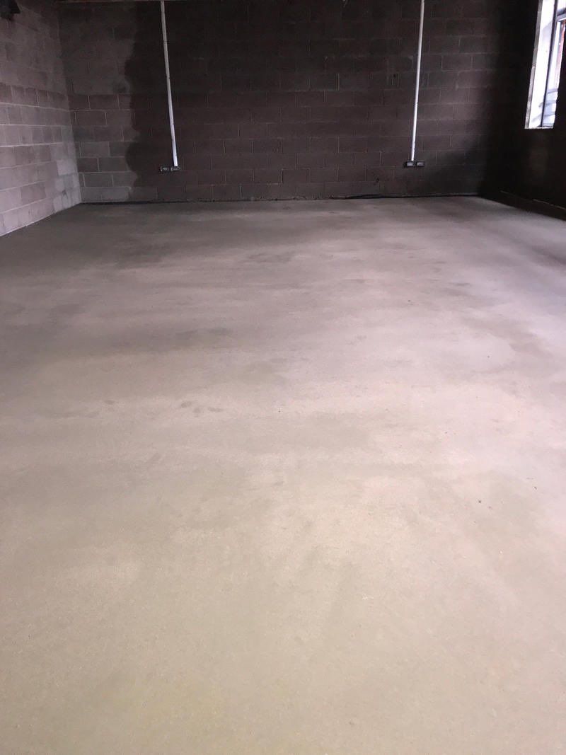 330m2 Mapei Topcem installed in 2 day in #Leicester
floorscreedingcontractors.co.uk