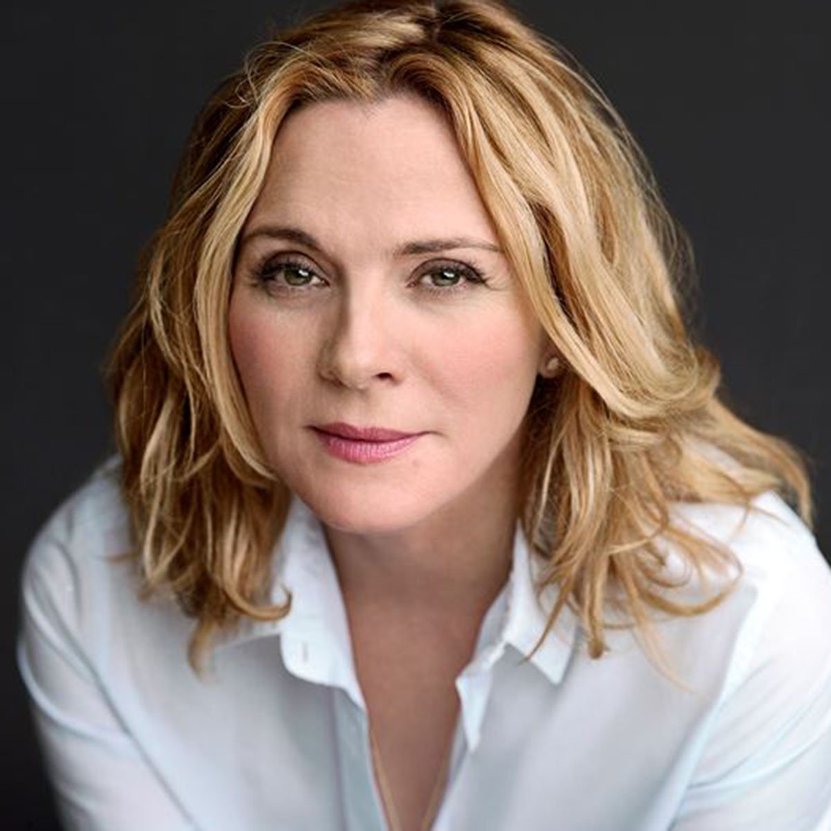 We're proud to recognize award-winning actor, producer and author@KimCattrall with an honorary degree at #UBCgrad this morning. ow.ly/ywrY30mMQgx